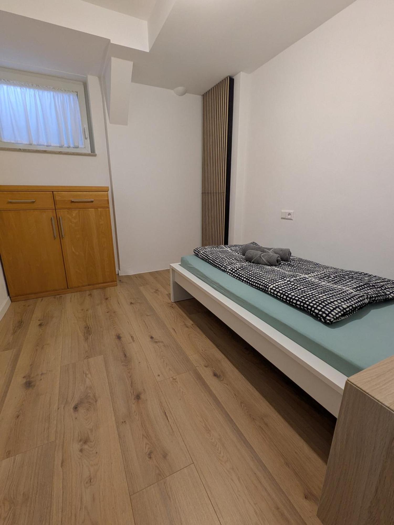 Ferienwohnung Am Alenberg Мюнзинген Экстерьер фото